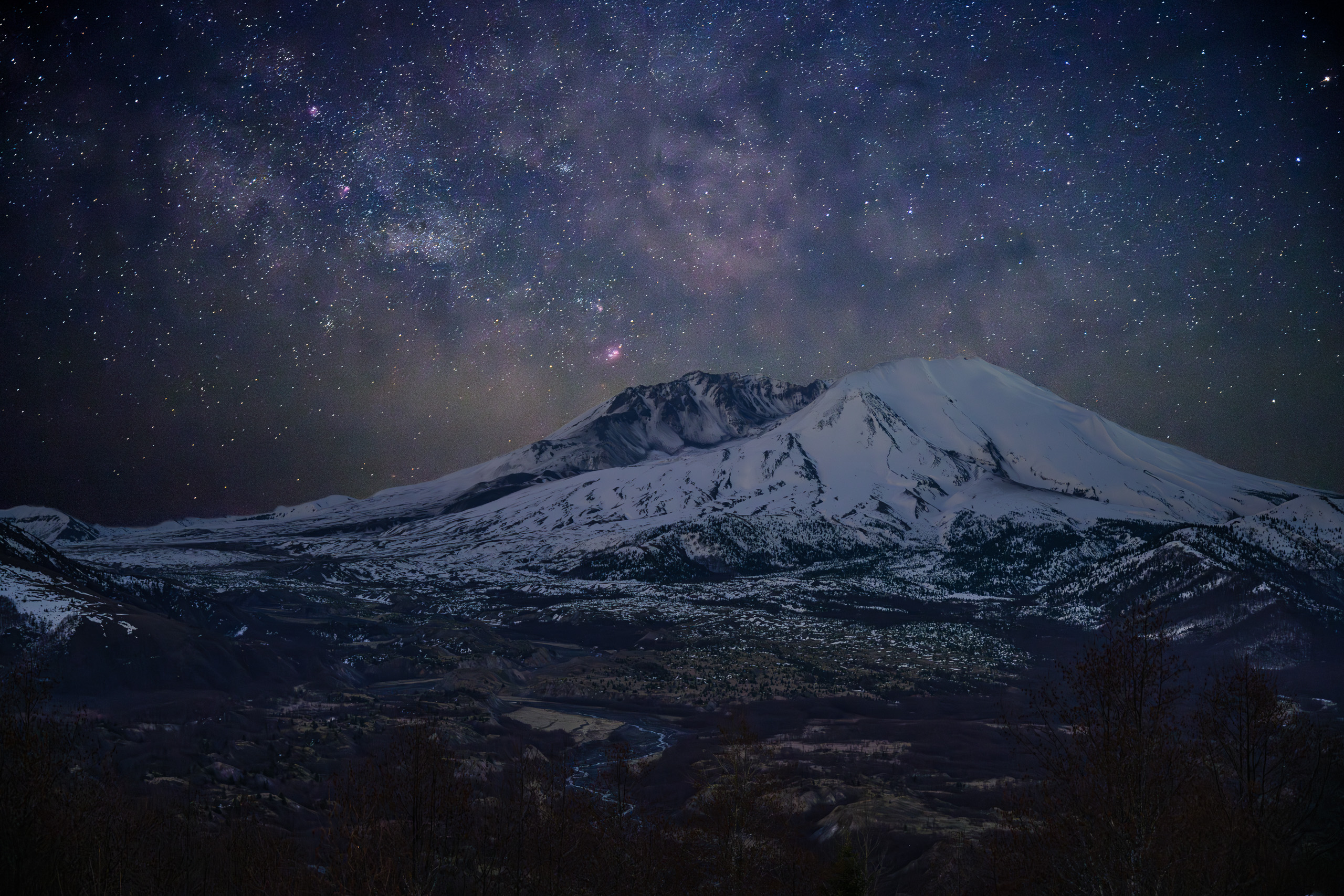 Milky Way over Mount St. Helens