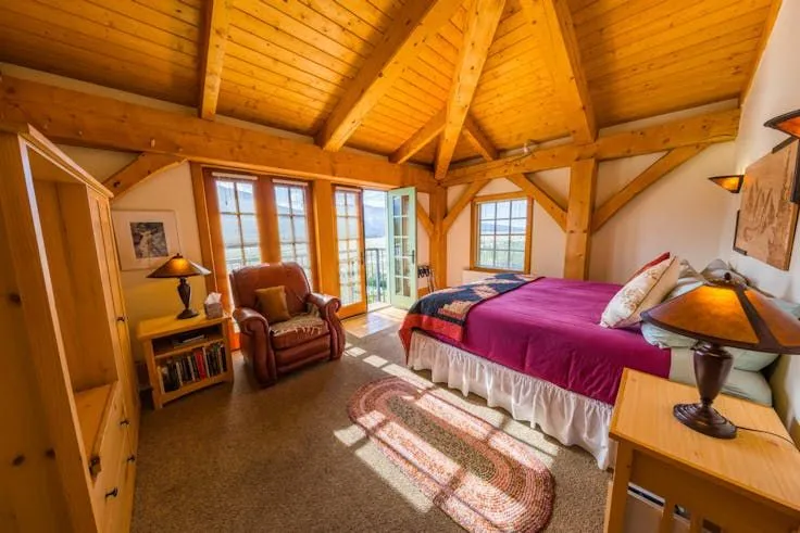 Lodge bedroom